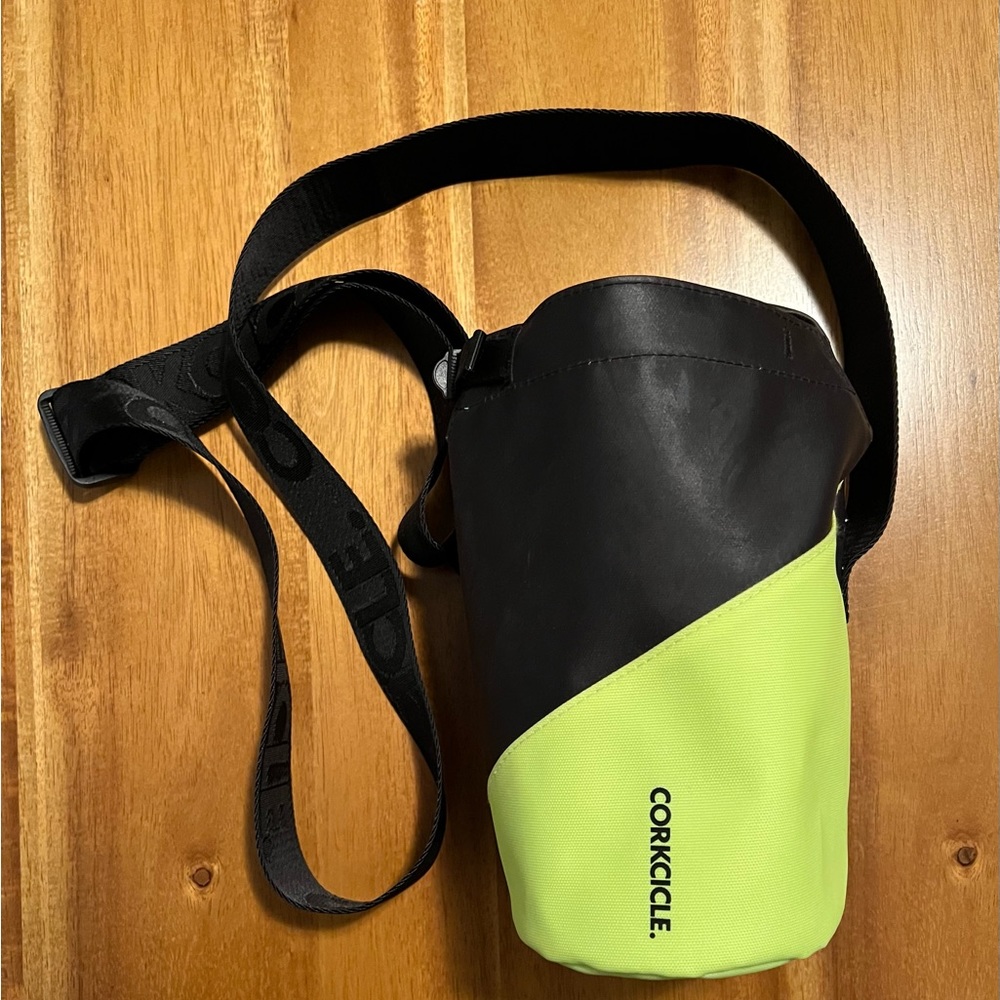 Corkcicle Water Bottle Sling Bag